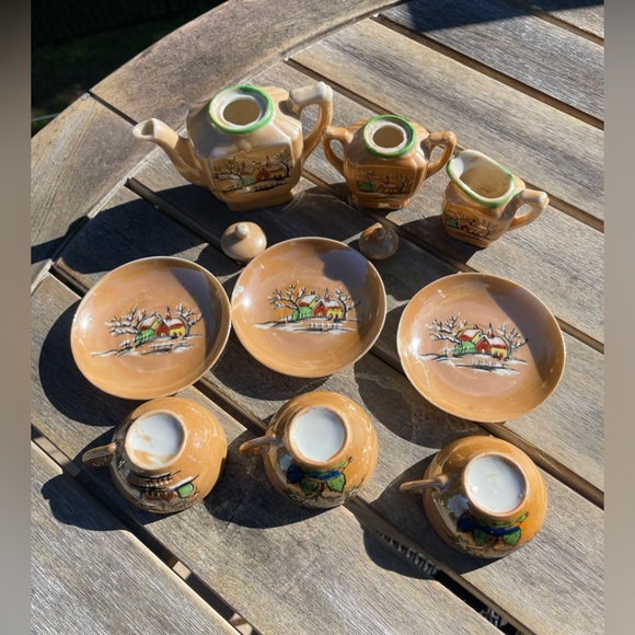 Vintage Little Hostess Lusterware Porcelain Miniature Toy Tea Set - Picture 2 of 8